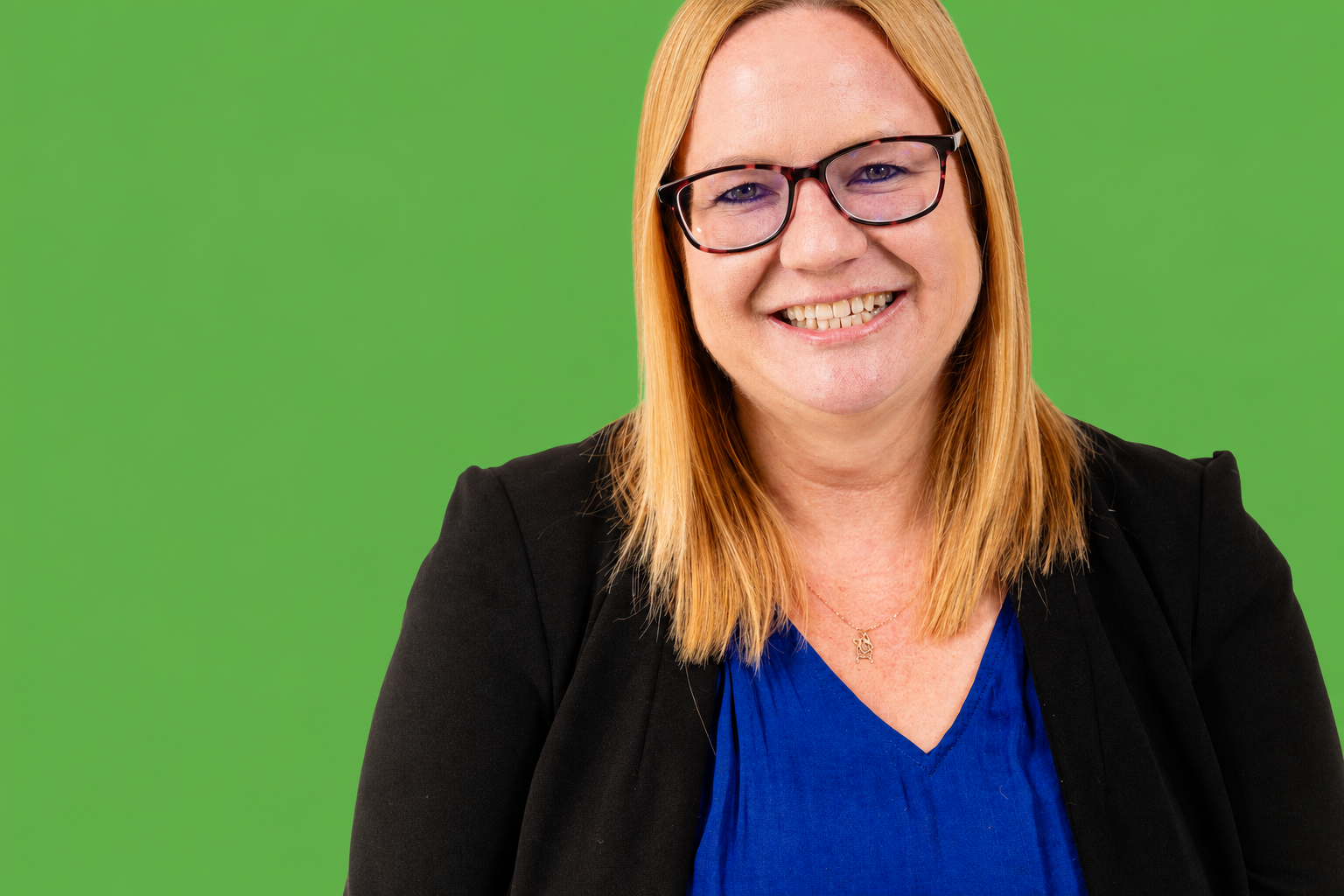Erin Warrell headshot